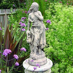 Statues - Slave Girl