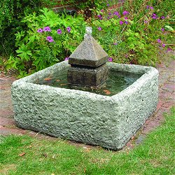 Fountains and Water Features - Obelisk Top Fountain In Square Reservoir