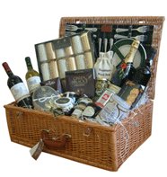 Luxury Food Hampers - The Deluxe Hamper