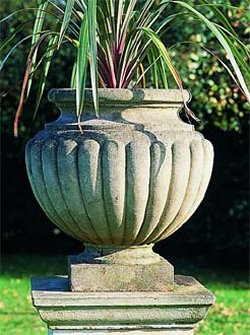 Urns and Vases - Cliveden Vase