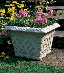 Bowls Baskets and Boxes - Elizabethan Box