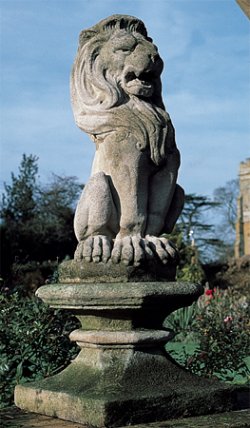 Statuary - Lion Finial (without base)