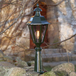 Pallas 478 Green - Pillar mounted light - Classic Range