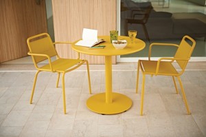 Gloster Nomad outdoor Dining Furniture (4)