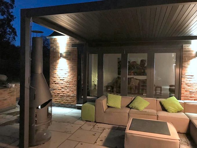 Louvred Roof Pergola (5)