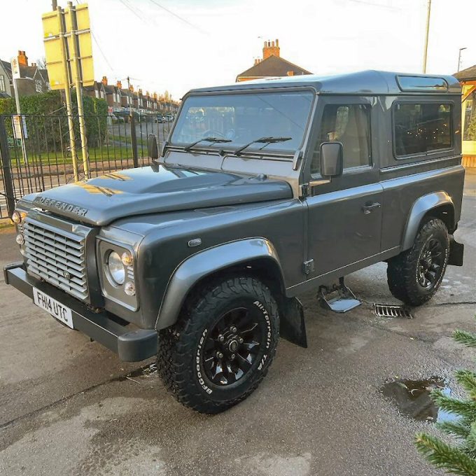 Defender 90 (6)