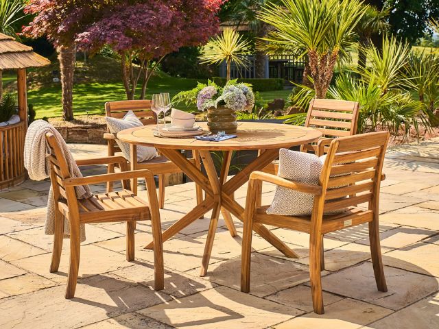 Alexander Rose Cotswold Garden Furniture