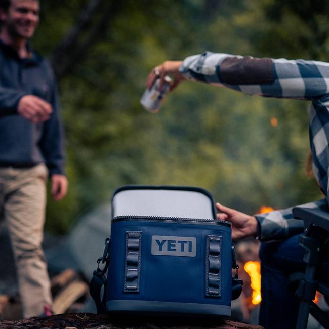 YETI Hopper Flip 8 NAVY Soft Cooler Birstall