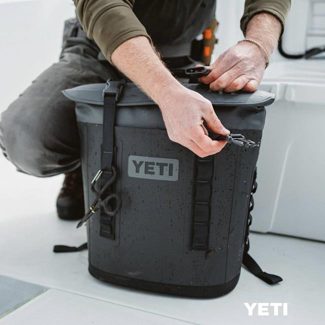 YETI Hopper M12 NAVY Soft Cooler Backpack Birstall